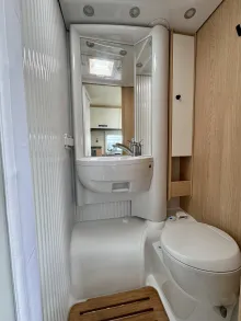 Fahrzeugbild Sunlight V 66 #9