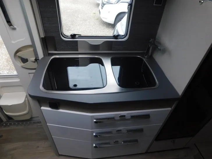 Fahrzeugbild Hymer Exsis-t Pure 580 Wechselrichter + 200Ah Lithium #15