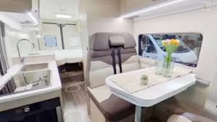 Fahrzeugbild Forster Livin Up Pro FV 636 EB Vibe Automatik - Markise #7