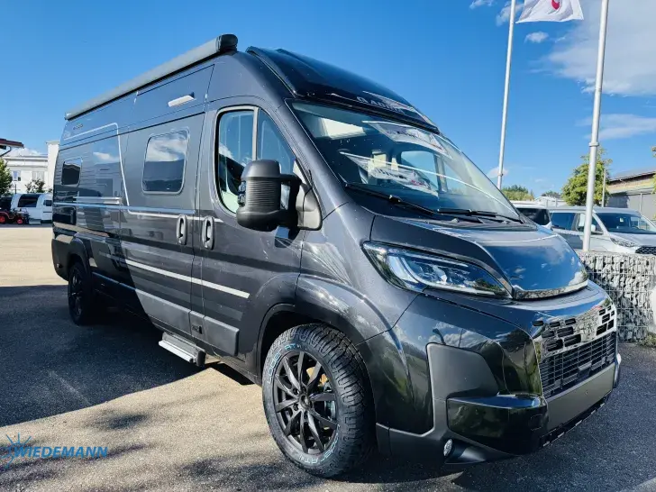 Schräg Vorne Adria Twin Edition 640 SGX * Navi * Solar * Tuning *26
