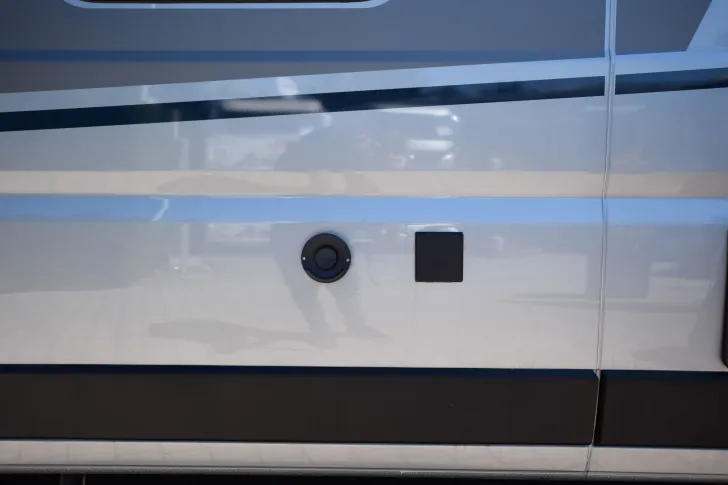 Fahrzeugbild Carado CV640 PRO+ Aufstelldach*Schwenkbad* #6