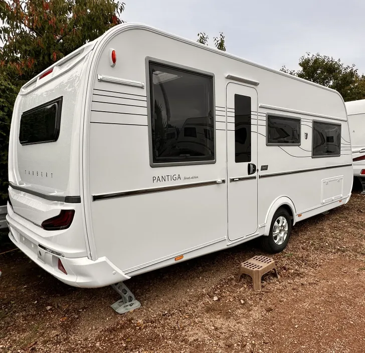 Fahrzeugbild Tabbert Pantiga 490 E 2,3 Finest Edition Modell 2026 ; AKTIONSPREIS #4