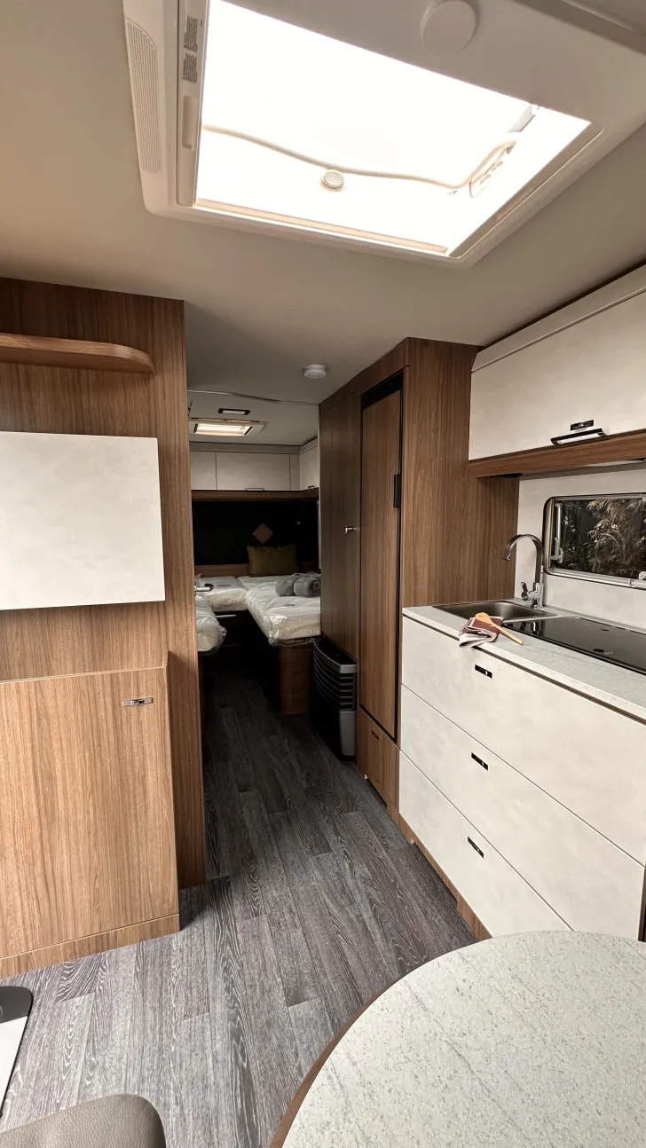 Fahrzeugbild Tabbert Cazadora 495 HE 2,3 AKTION ; 12 V Versorgungspaket #8