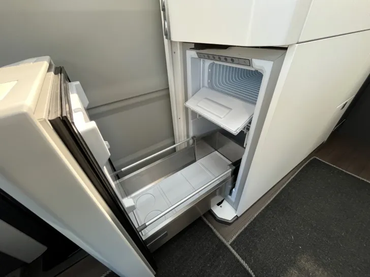 Fahrzeugbild VW Grand California *Radio/Navi*Markise* #18