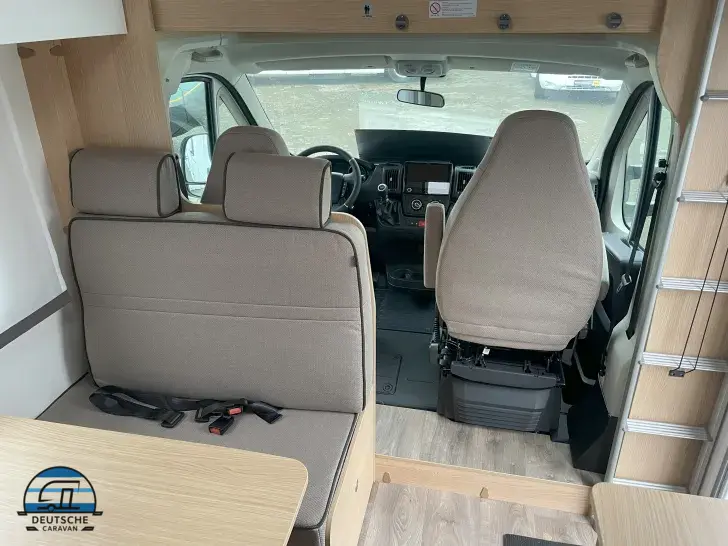 Fahrzeugbild LMC Tourer A 690 G 6 Sitz- und Schlafplätze #5