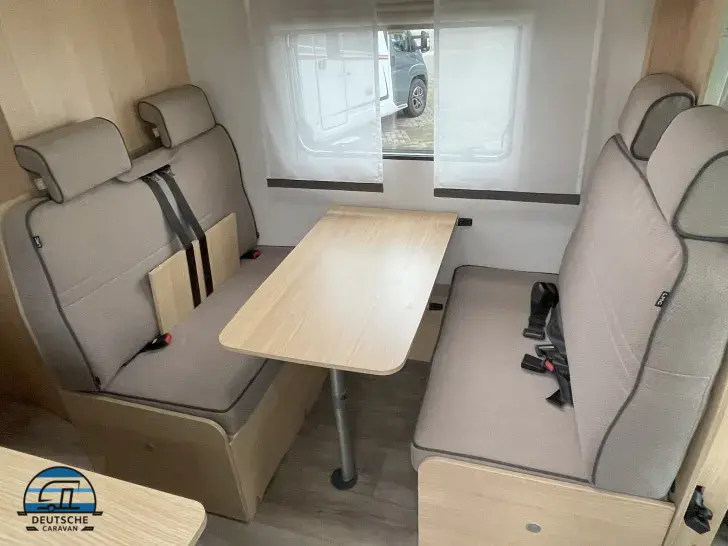 Fahrzeugbild LMC Tourer A 690 G 6 Sitz- und Schlafplätze #6