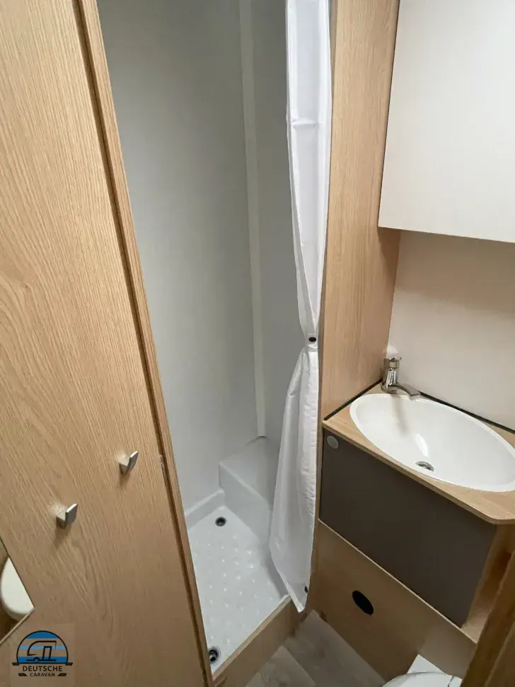 Fahrzeugbild LMC Tourer A 690 G 6 Sitz- und Schlafplätze #10