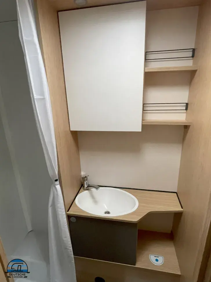 Fahrzeugbild LMC Tourer A 690 G 6 Sitz- und Schlafplätze #11