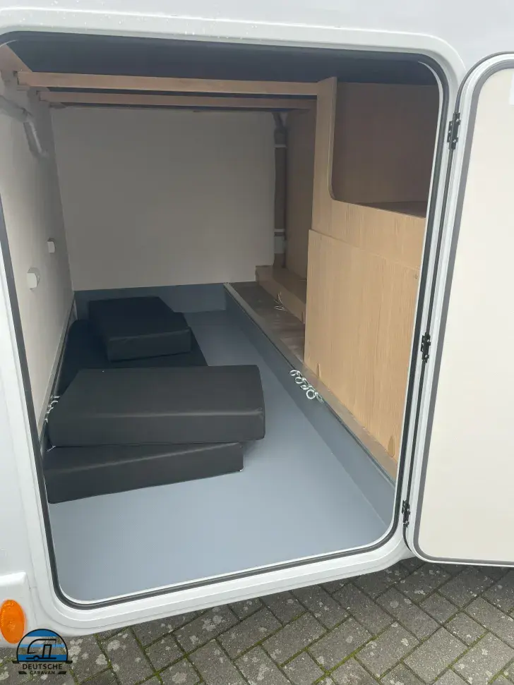 Fahrzeugbild LMC Tourer A 690 G 6 Sitz- und Schlafplätze #15