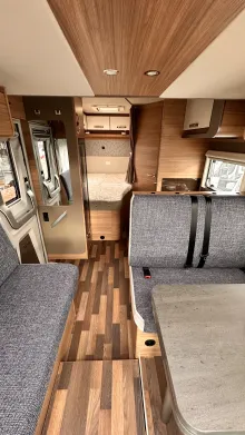 Fahrzeugbild Weinsberg CaraSuite 650 MF AKTION; Automatikgetriebe #7