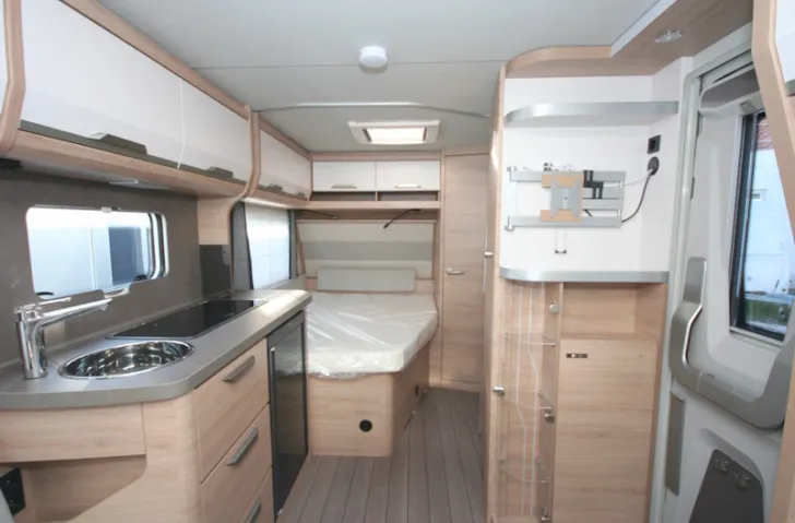 Fahrzeugbild Knaus Südwind 450 FU Black Selection #7