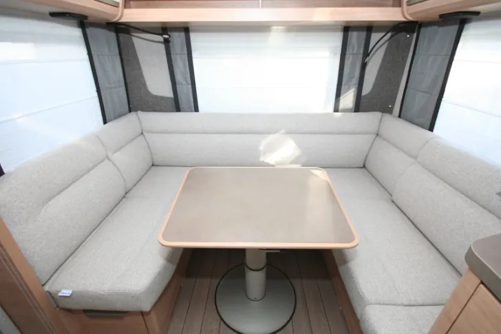 Fahrzeugbild Knaus Südwind 450 FU Black Selection #19