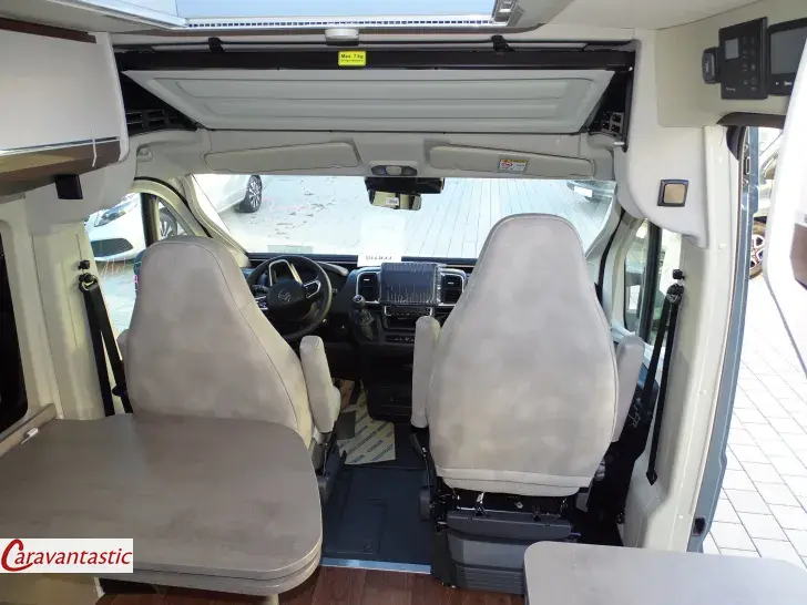 Fahrzeugbild Pössl H-LINE SUMMIT SHINE 640 #14
