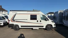 Seitlich Weinsberg CaraBus 600 MQ Care Drive