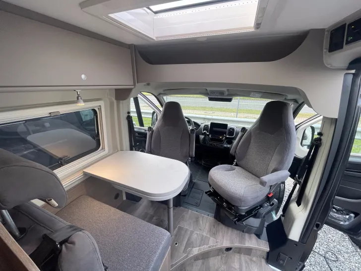 Fahrzeugbild Carado CV 640 PRO+ UPE: 83.152,- #13