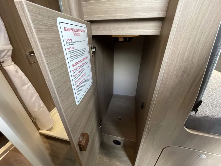 Fahrzeugbild Carado CV 640 PRO+ UPE: 83.152,- #25