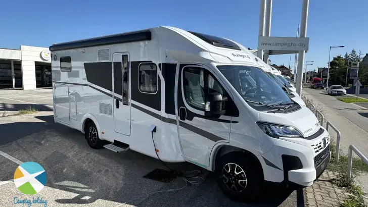 Schräg Vorne Sunlight T 68C Adventure Edition