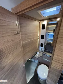 Fahrzeugbild Weinsberg X-CURSION VAN 500 MQ EDITION [PEPPER] 3. Bett, Heck-Fahrradträger #7