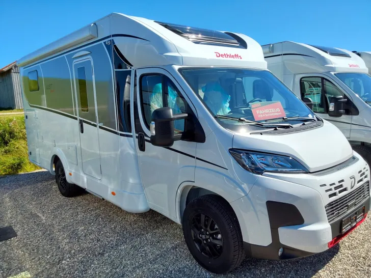 Fahrzeugbild Dethleffs Just Camp T 6812 EB Active-Paket, Hubbett #3