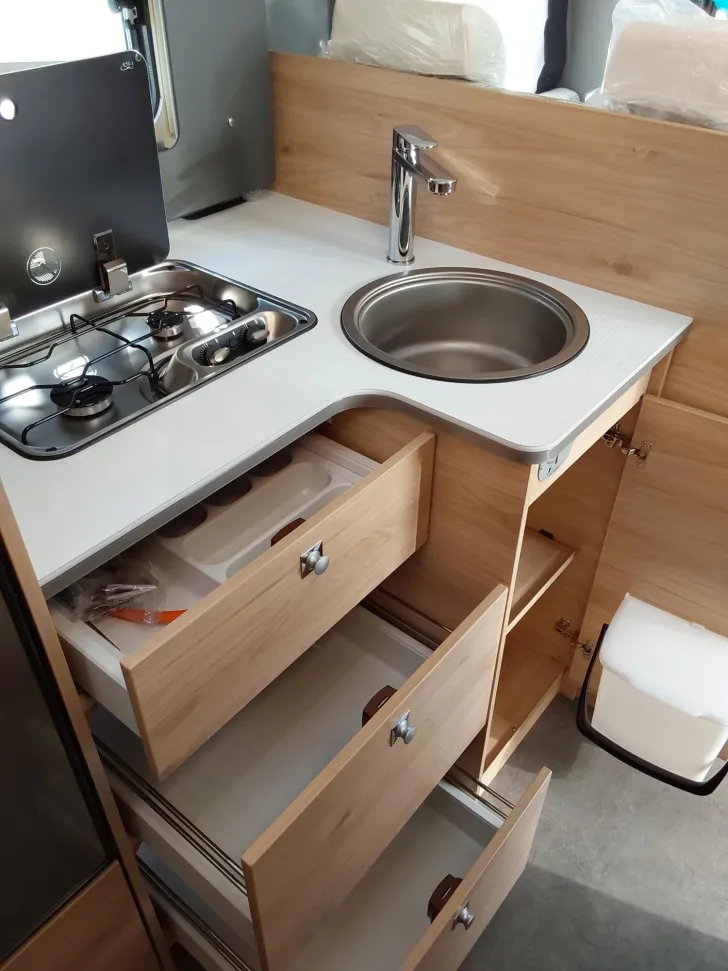 Fahrzeugbild Dethleffs Just Camp T 6812 EB Active-Paket, Hubbett #10