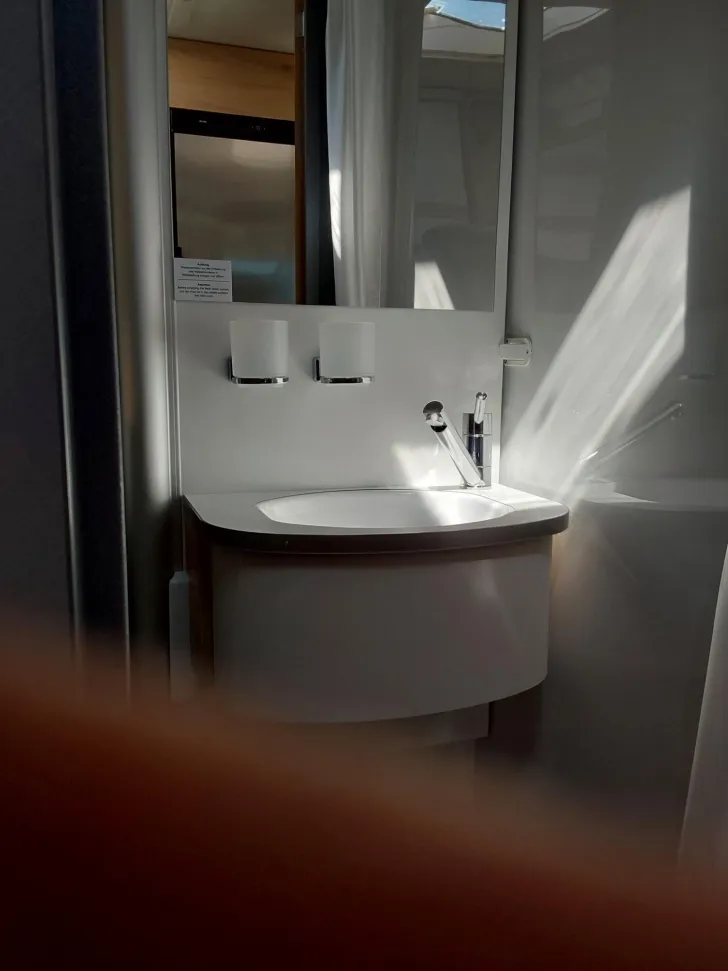 Fahrzeugbild Dethleffs Just Camp T 6812 EB Active-Paket, Hubbett #11