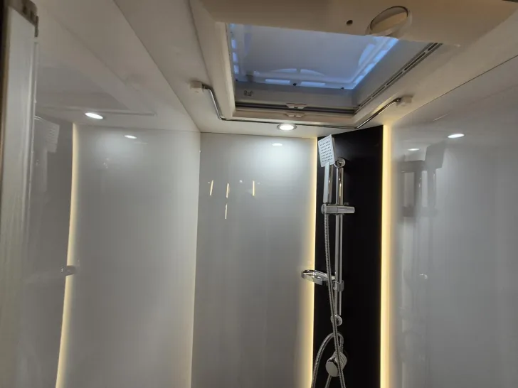 Fahrzeugbild Chausson Titanium 797 Arctic/4100kg/ohne Hubbett #17