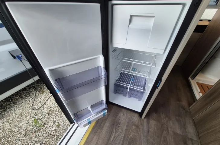 Fahrzeugbild Carado pro+ CV 600 Dieselheizung,LED-Scheinw,Schlafdach #18