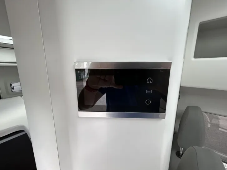 Fahrzeugbild VW Grand California 680 #12