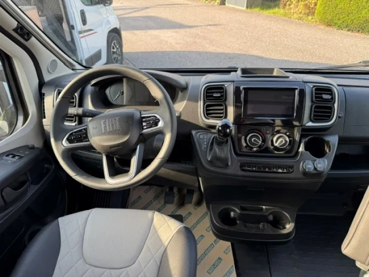 Fahrzeugbild Weinsberg CaraBus 630 ME EDITION [FIRE] Edition Fire #4