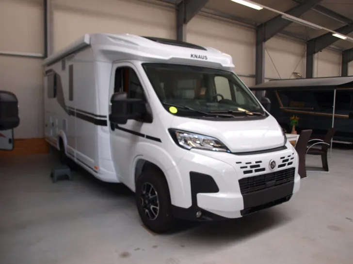 Fahrzeugbild Knaus L!VE TI 650 MF Platinum Selection Lithium/ZV/Exclusi Tür #1