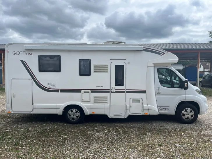 Fahrzeugbild GIOTTILINE Siena 395 #2