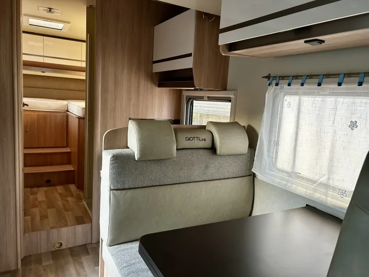 Fahrzeugbild GIOTTILINE Siena 395 #4