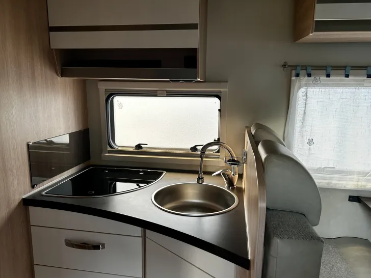 Fahrzeugbild GIOTTILINE Siena 395 #6