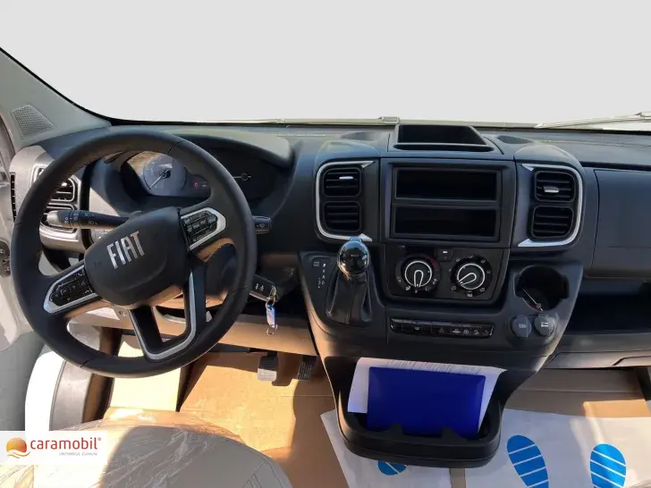 Fahrzeugbild LMC Cruiser V 646 70 Jahre Ed. Automatik/Edition 70 #14