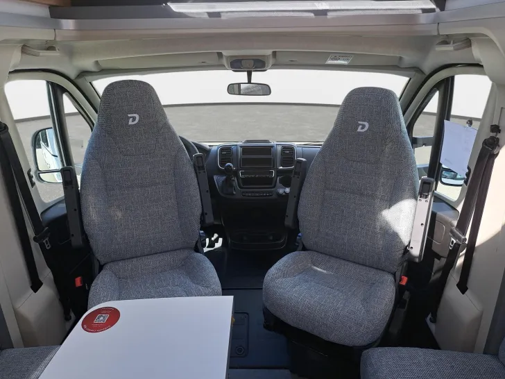 Fahrzeugbild Dethleffs Just Camp T 6752 DBL Family-, Chassispaket #9