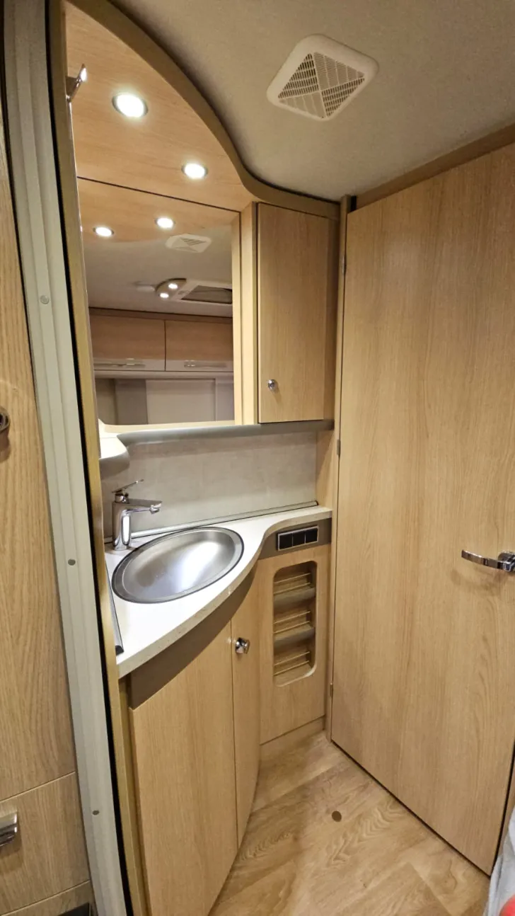 Fahrzeugbild Hymer Eriba Nova GL 560 #15
