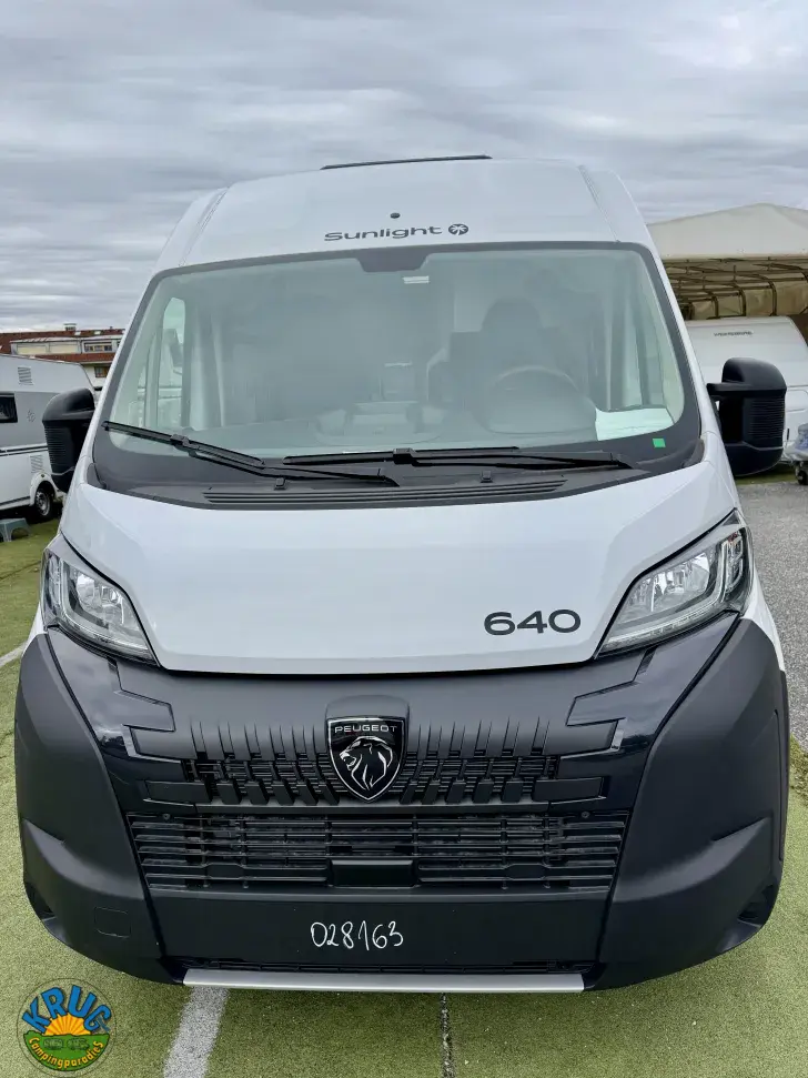 Fahrzeugbild Sunlight Camper Van CLIFF 640 #3