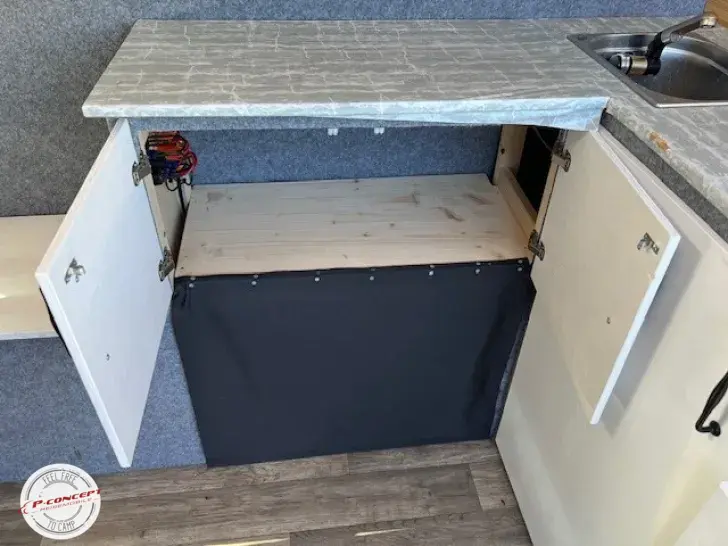 Fahrzeugbild Opel Movano Wohnmobil Ausbau für Bastler #14