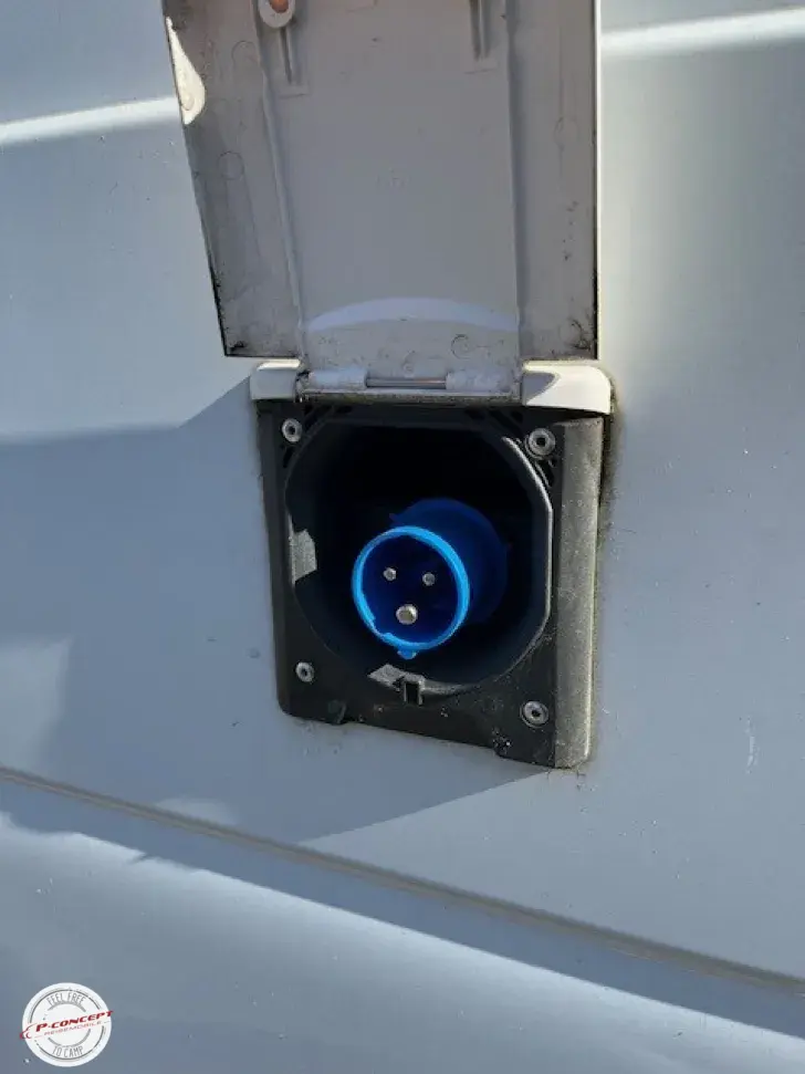 Fahrzeugbild Opel Movano Wohnmobil Ausbau für Bastler #19