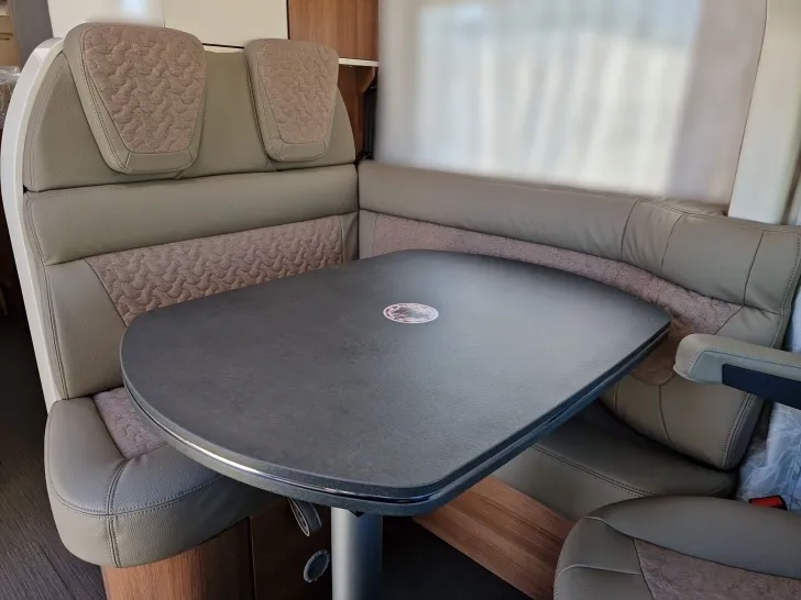 Fahrzeugbild Carthago C1-TOURER T 143 KB-LE C #10