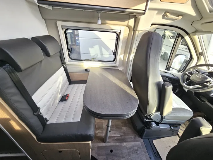 Fahrzeugbild Sunlight Camper Van Cliff 640 X #7