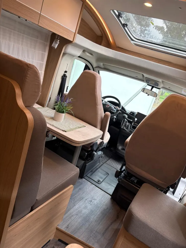 Fahrzeugbild LMC Cruiser V 646 G Kostenfreie Anlieferung !! #8