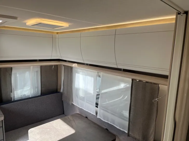 Fahrzeugbild Hobby DE LUXE 400 SFE #10