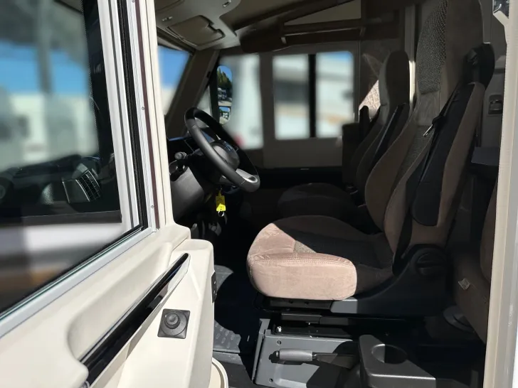 Fahrzeugbild Carthago C-COMPACTLINE I 141 LE #6