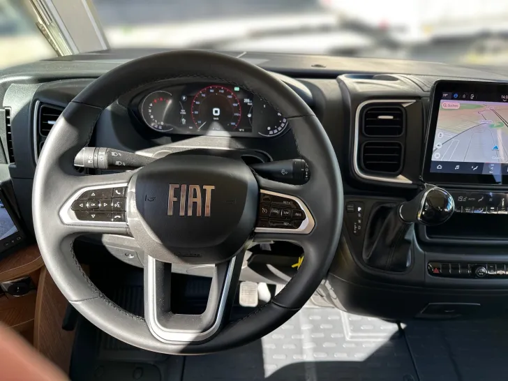 Fahrzeugbild Carthago C-COMPACTLINE I 141 LE #7