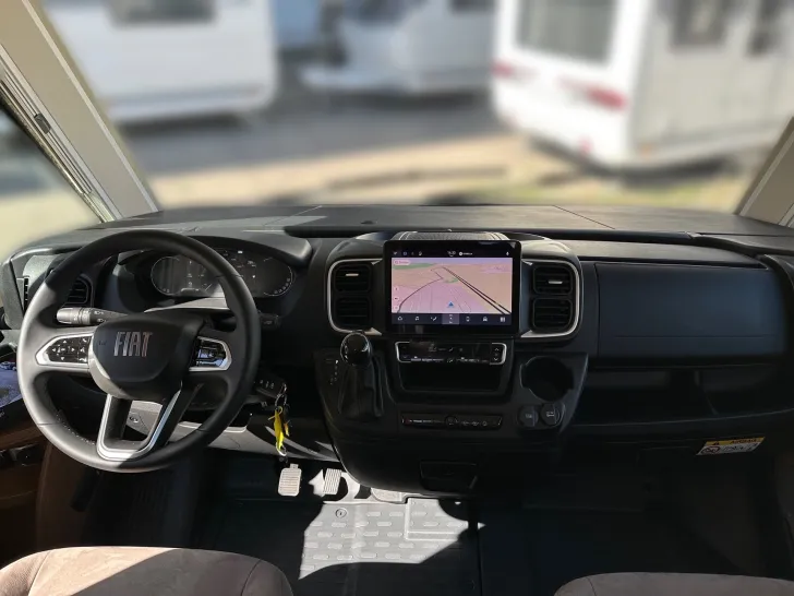 Fahrzeugbild Carthago C-COMPACTLINE I 141 LE #9