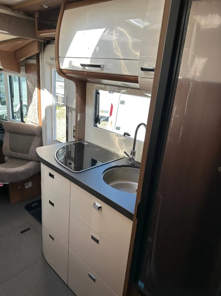 Fahrzeugbild Carthago C-COMPACTLINE I 141 LE #13