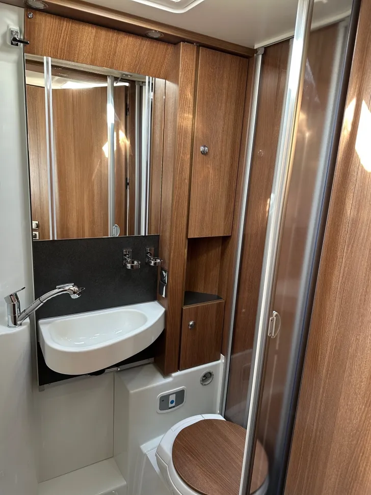 Fahrzeugbild Carthago C-COMPACTLINE I 141 LE #14