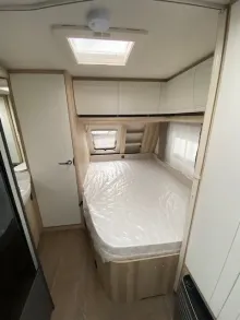 Fahrzeugbild Hobby De Luxe 460 UFe #4