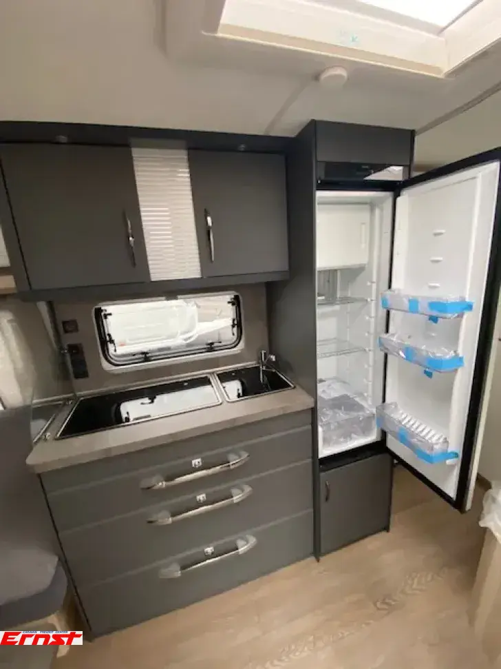 Fahrzeugbild Hobby De Luxe 460 UFe #7